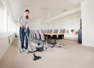 VP100-EU DRY VACUUM CLEANER - Image 3